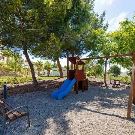 Comodo De 2 Dormitorios, Colinas Orihuela